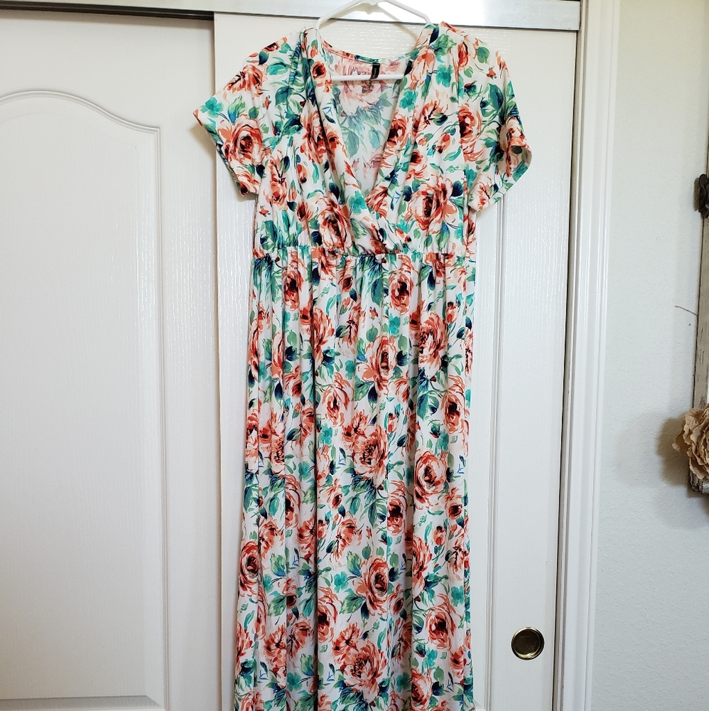Floral Maternity Maxi Dress